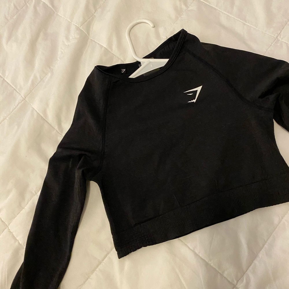 GymShark workout crop top.